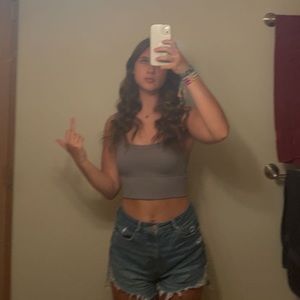 Meet your Posher, Olivia